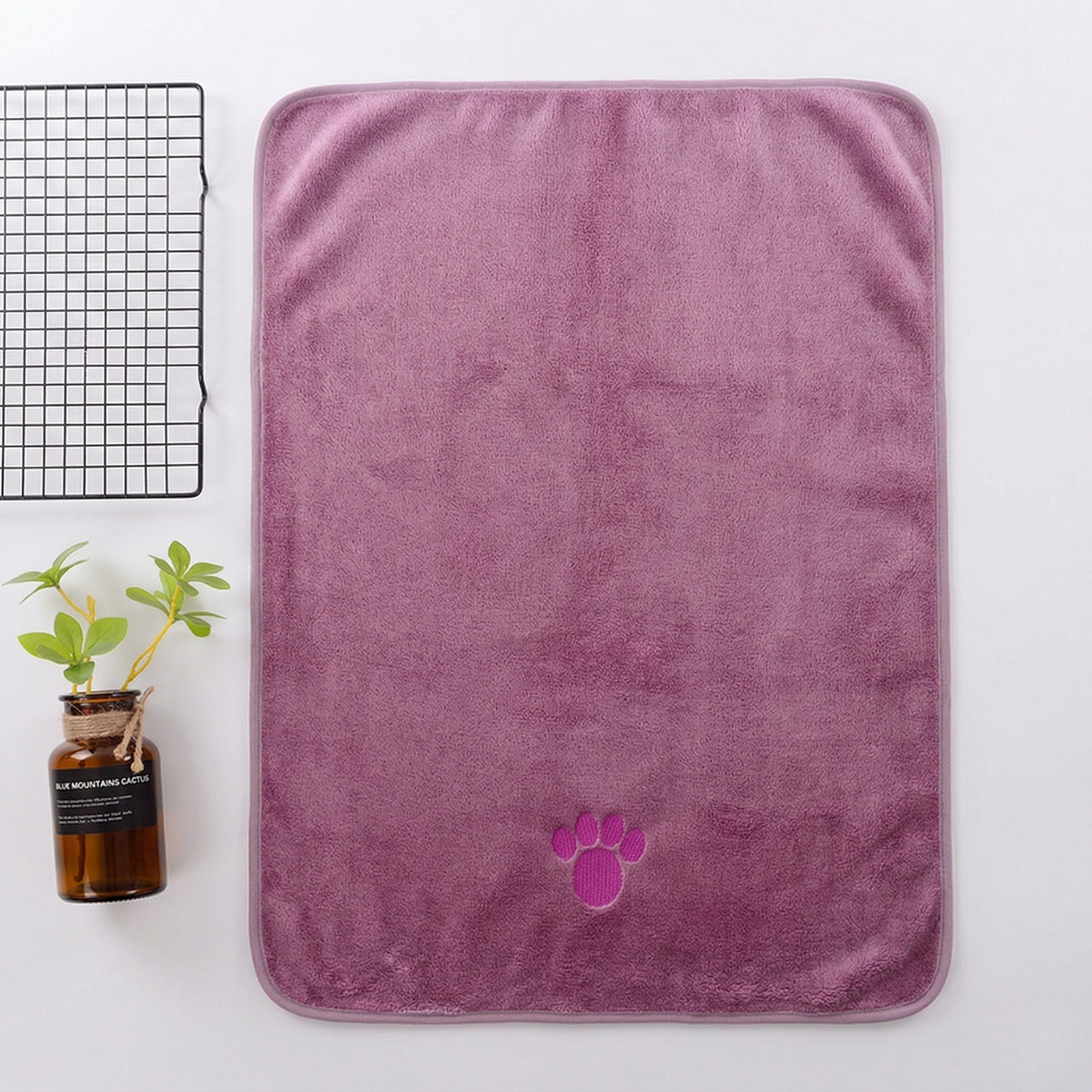 Quick-Dry Microfiber Pet Towel for Dogs & Cats, Absorbent Embroidered Bath Towel, 4 Sizes